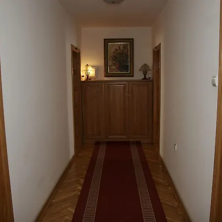 Sucevic Garni Отель