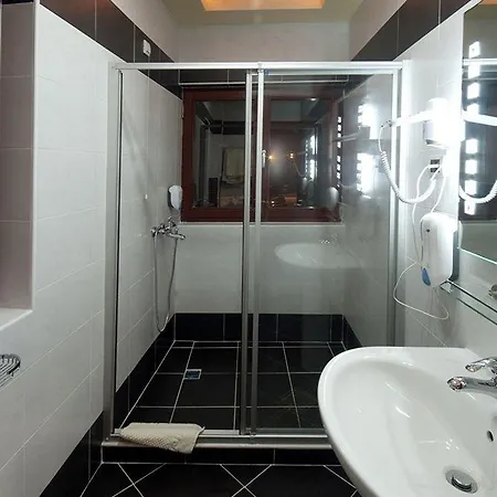 Sucevic Garni Отель 4*