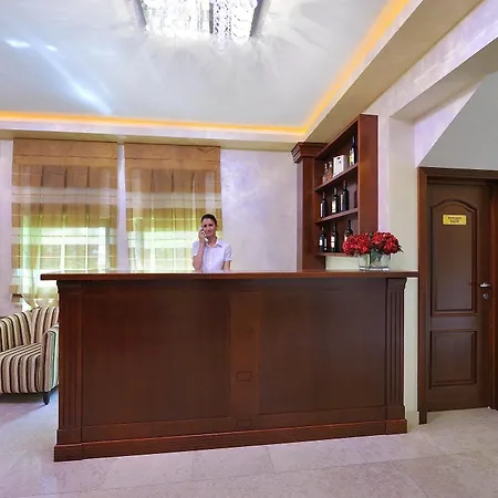 Sucevic Garni Отель